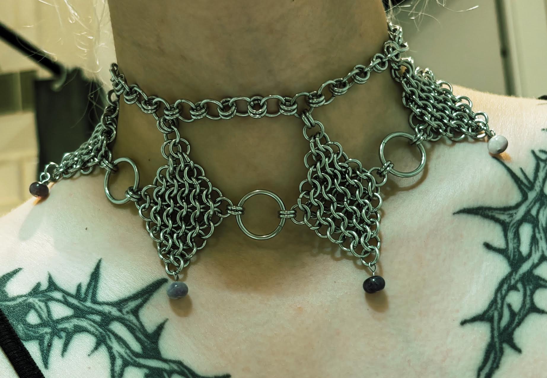 Collier [CRYSTAL JESTER] — photographie de la création